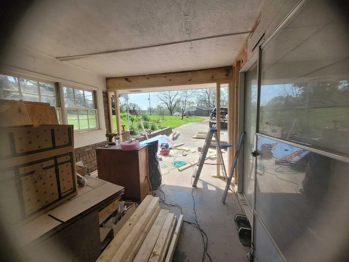 Air movers and dehumidifier for Drying & Dehumidification in Nogales